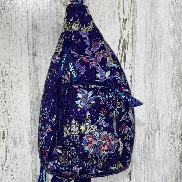 0804 Vera Bradley Harry Potter Sling Bag - Picture 3 of 7